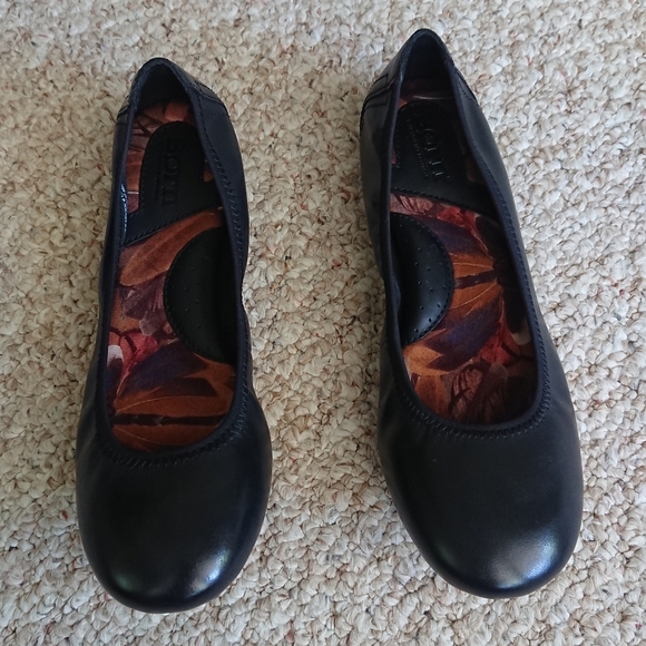 Born Julianne Black Full Grain Leather flat size 36.5 - Picture 2 of 15